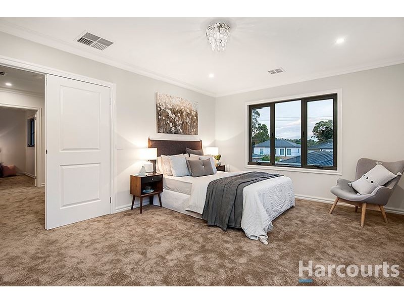 17 Hammence Street, Glen Waverley VIC 3150