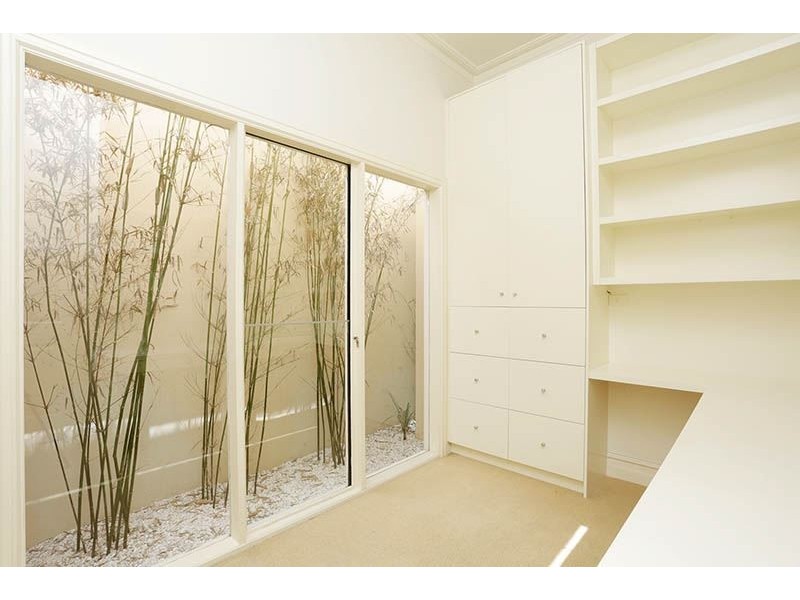 287 Esplanade East, Port Melbourne VIC 3207