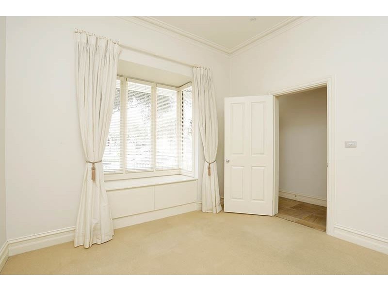 287 Esplanade East, Port Melbourne VIC 3207