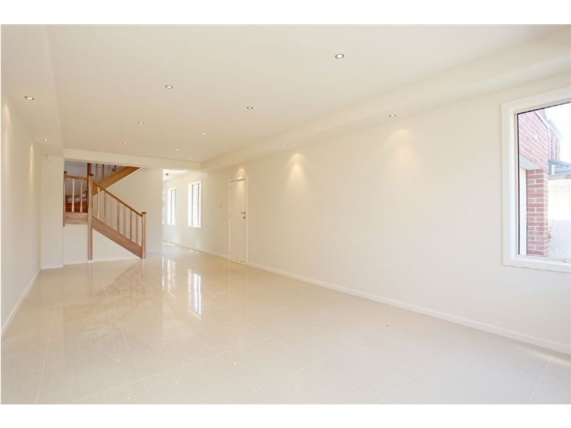 B/619 Highbury Road, Burwood East VIC 3151