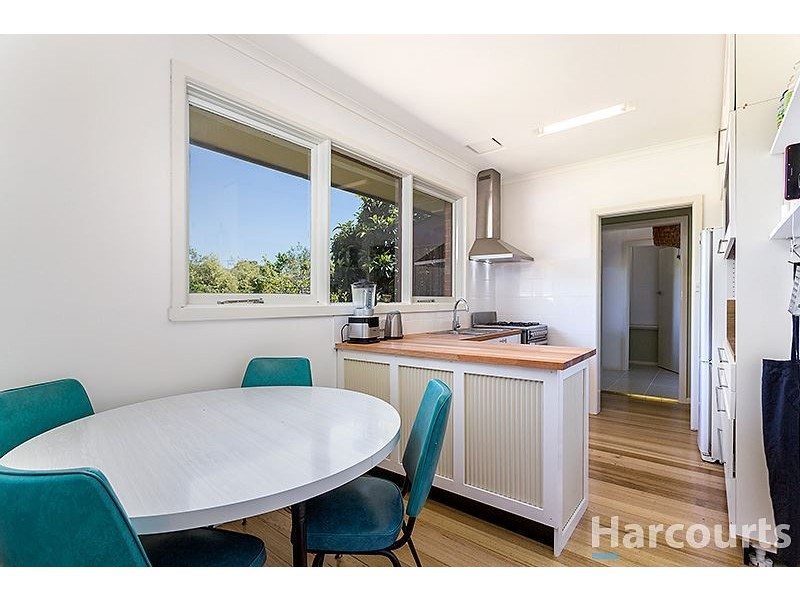 35 Jordan Grove, Glen Waverley VIC 3150