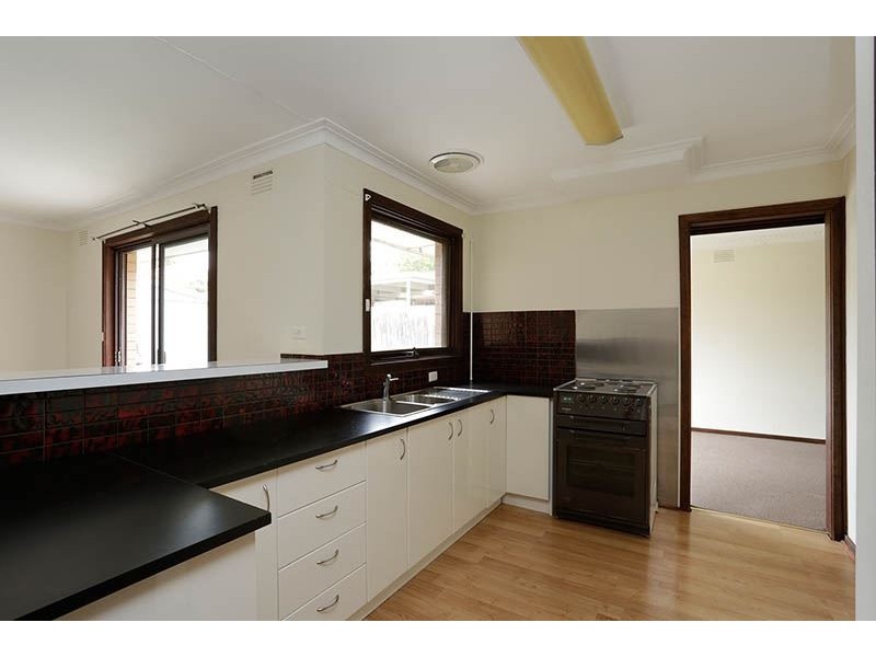 9 Karabil Close, Scoresby VIC 3179