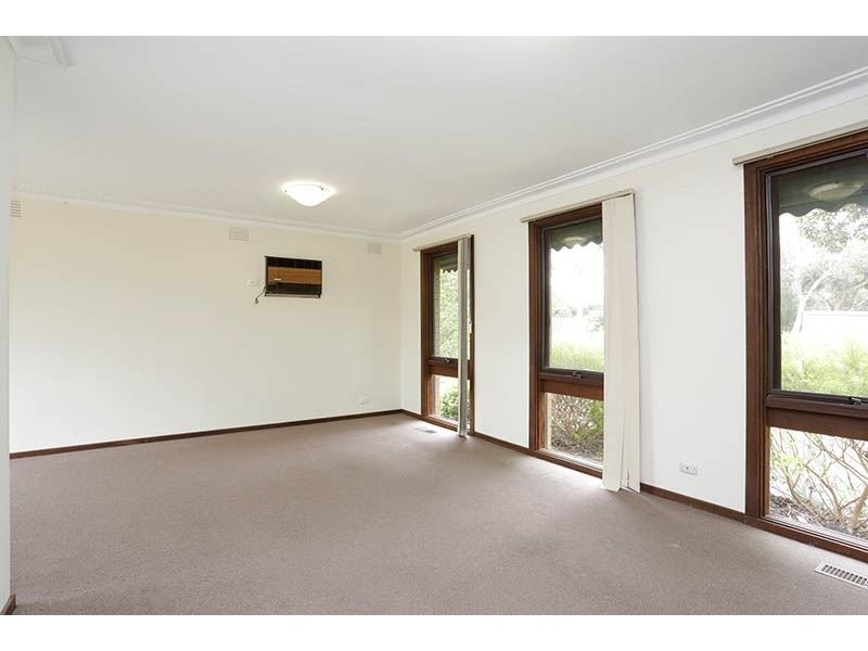 9 Karabil Close, Scoresby VIC 3179