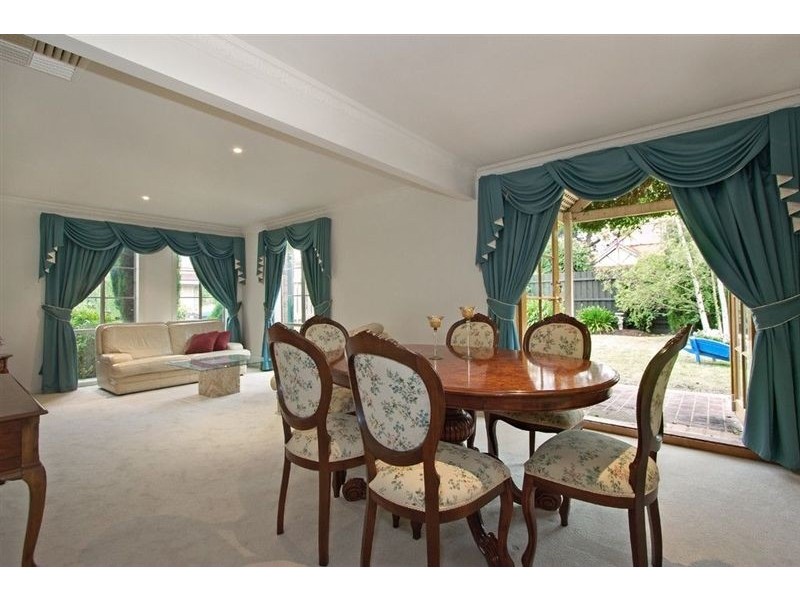 17 Latham Court, Glen Waverley VIC 3150