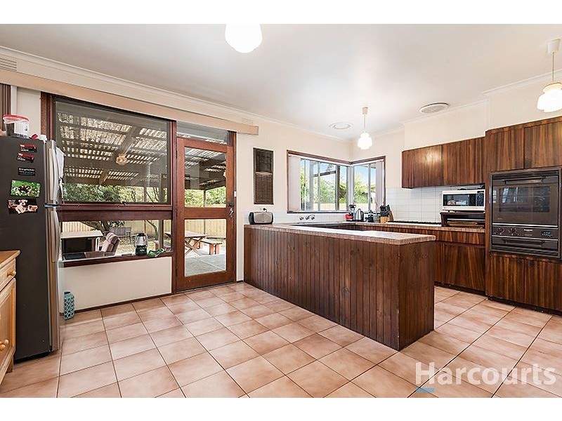 8 Jarrah Court, Glen Waverley VIC 3150