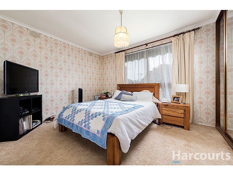 8 Jarrah Court, Glen Waverley VIC 3150
