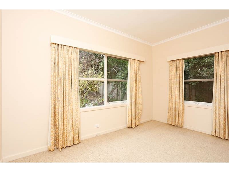 14 Clifford Street, Glen Waverley VIC 3150