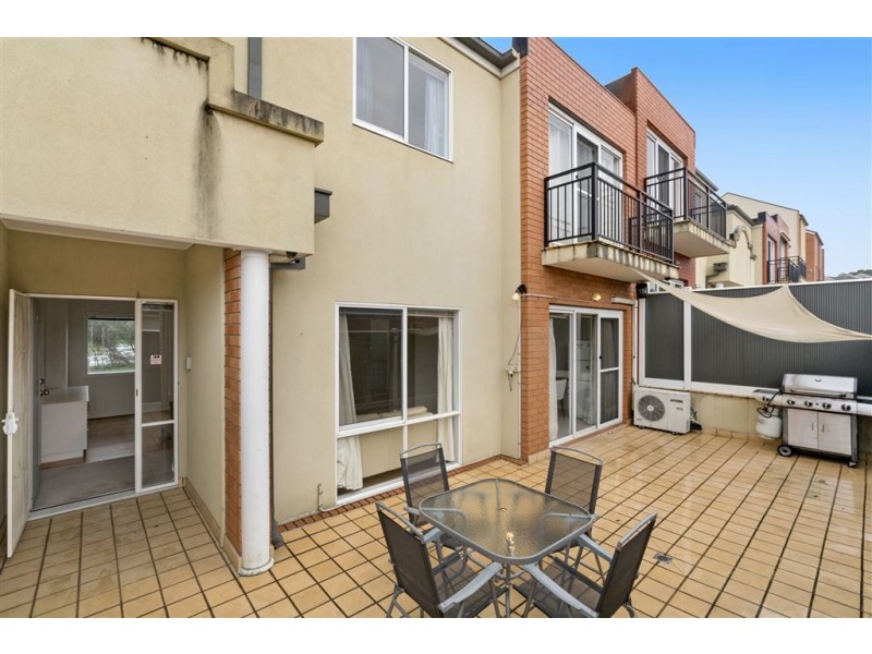 13/18 Tulloch Grove, Glen Waverley VIC 3150