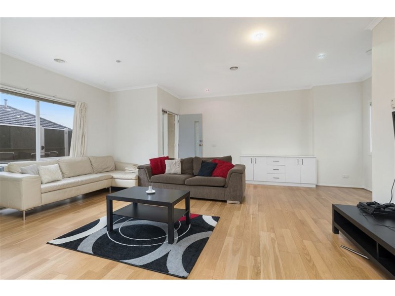 13/18 Tulloch Grove, Glen Waverley VIC 3150