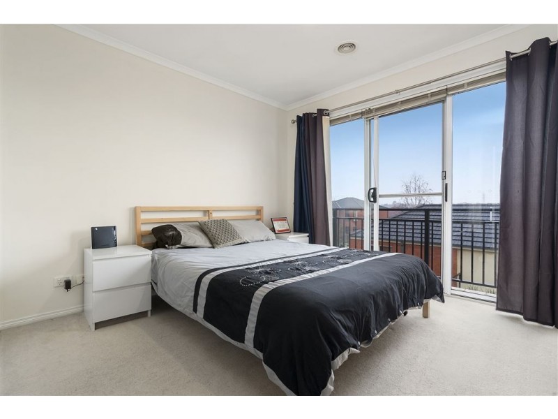 13/18 Tulloch Grove, Glen Waverley VIC 3150