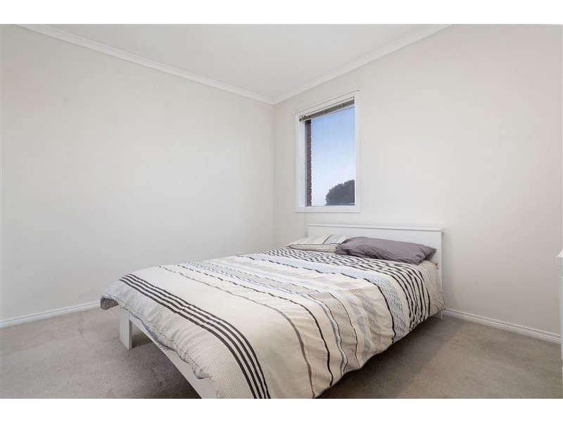 13/18 Tulloch Grove, Glen Waverley VIC 3150