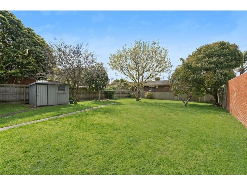 144 Watsons Road, Glen Waverley VIC 3150