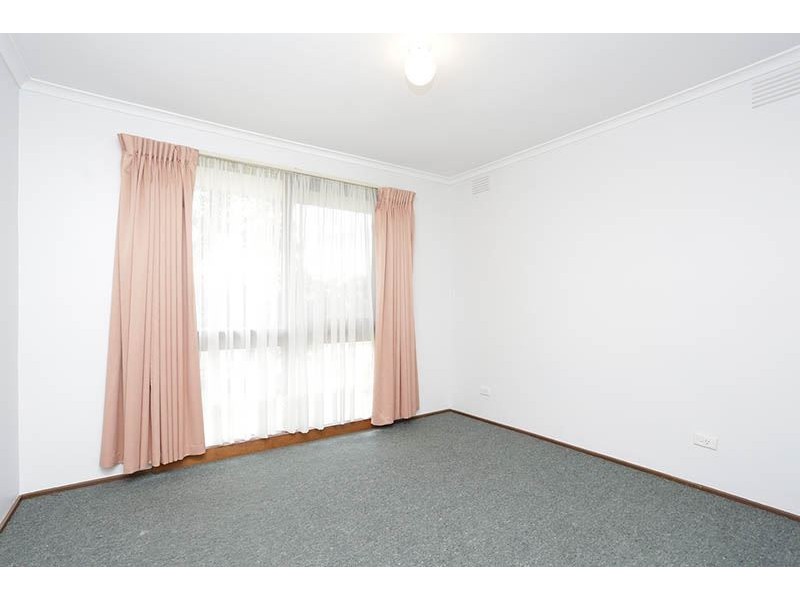 7 Mauchline Court, Noble Park North VIC 3174