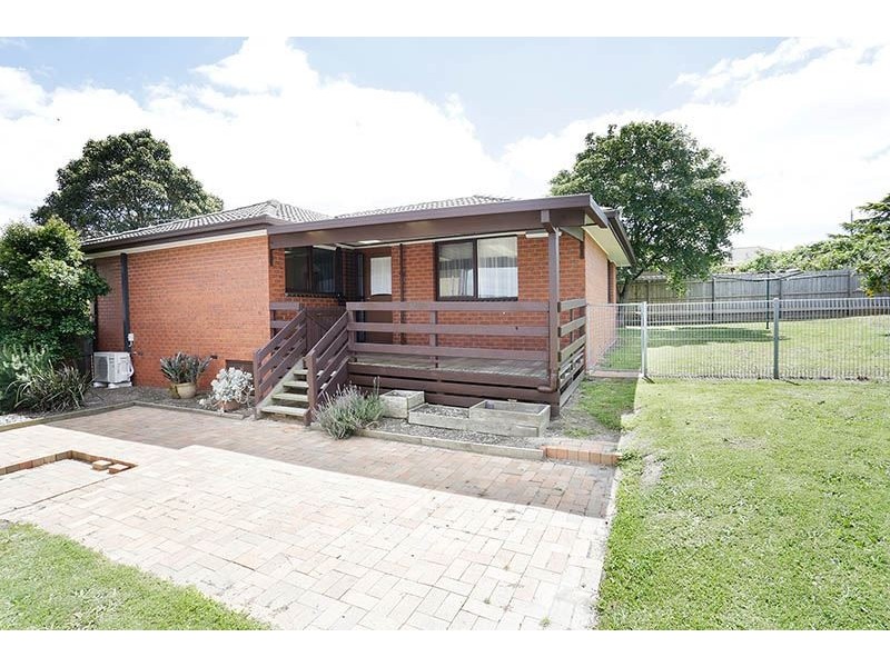 7 Mauchline Court, Noble Park North VIC 3174