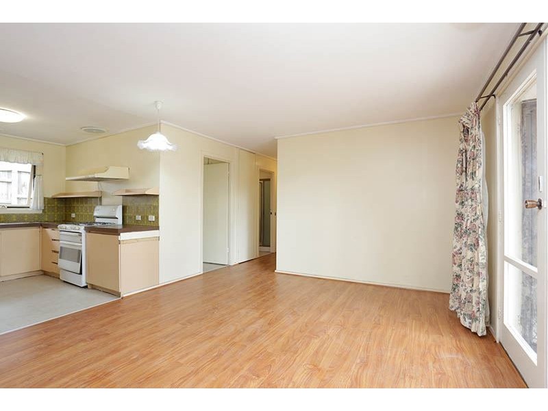 1 Wilton Crescent, Wheelers Hill VIC 3150