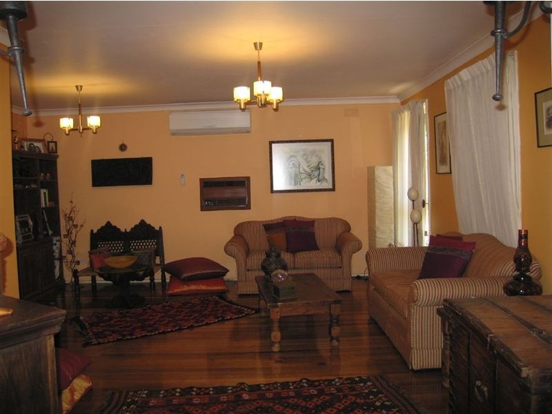 21 Stanley Road, Vermont South VIC 3133