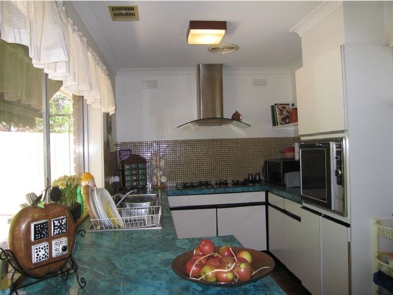 21 Stanley Road, Vermont South VIC 3133