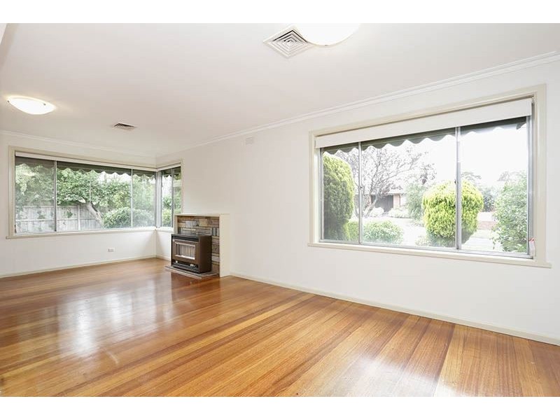 35 Rivett Crescent, Mulgrave VIC 3170