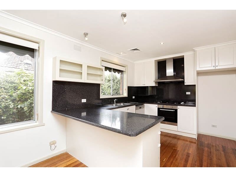 35 Rivett Crescent, Mulgrave VIC 3170