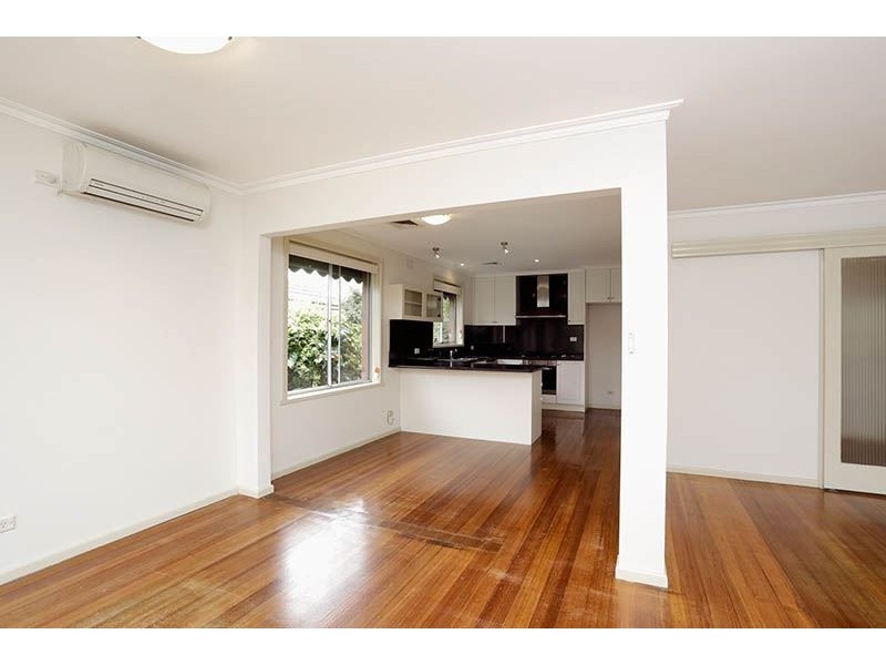 35 Rivett Crescent, Mulgrave VIC 3170