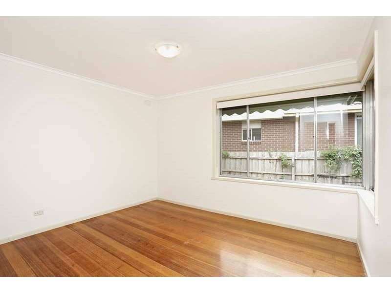 35 Rivett Crescent, Mulgrave VIC 3170