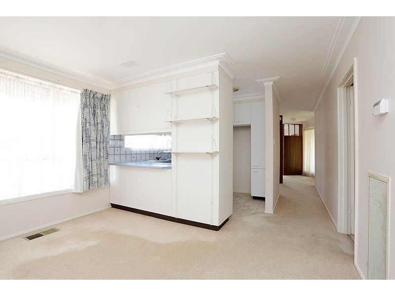 8 Stableford Avenue, Glen Waverley VIC 3150