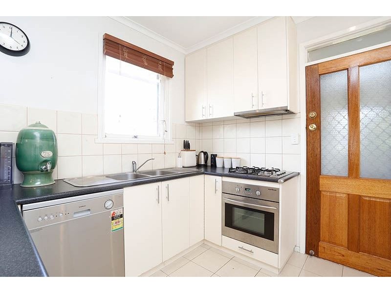 34 Ranfurlie Drive, Glen Waverley VIC 3150