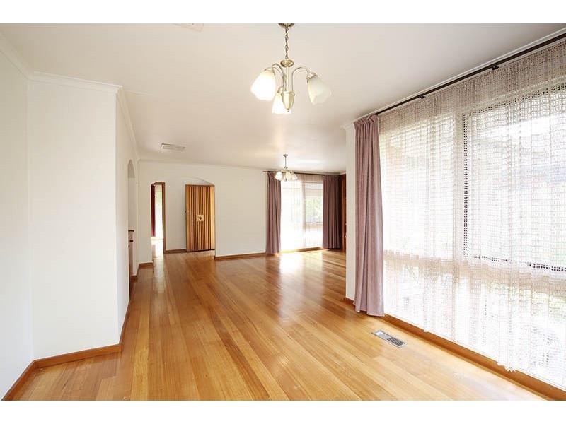 6 Buller Drive, Glen Waverley VIC 3150