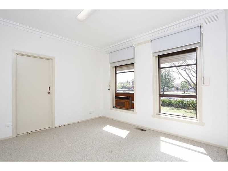 1/1610 Dandenong Road, Huntingdale VIC 3166