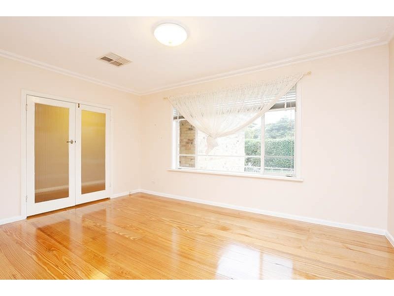 8 Juniper Avenue, Glen Waverley VIC 3150