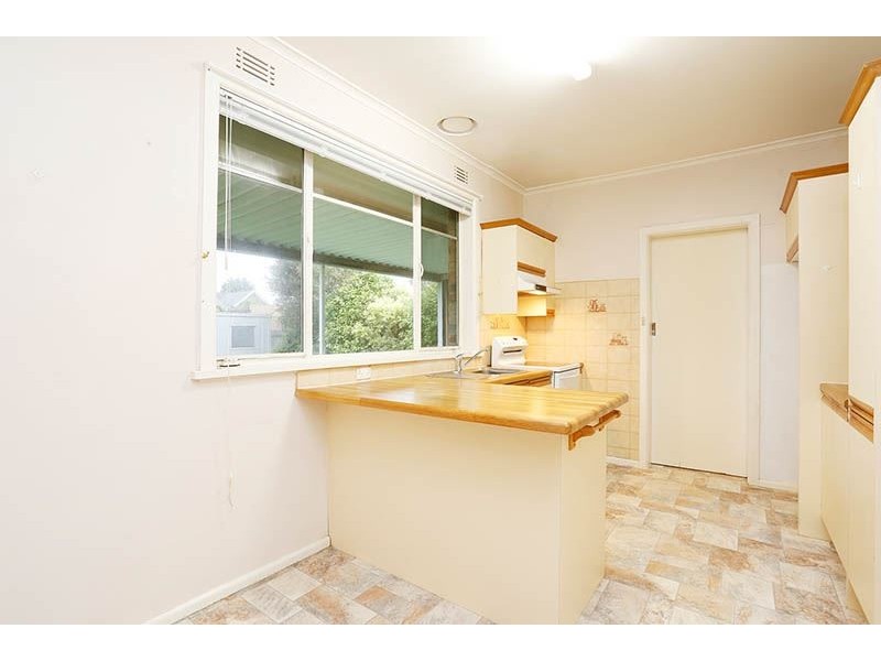 8 Juniper Avenue, Glen Waverley VIC 3150