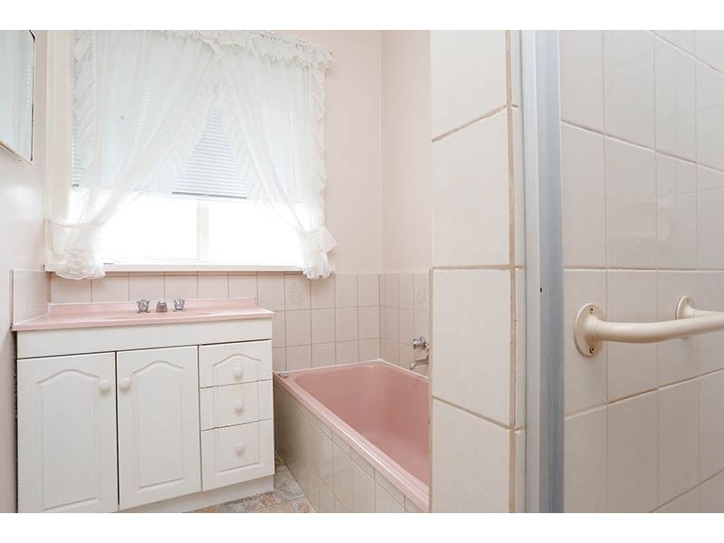 8 Juniper Avenue, Glen Waverley VIC 3150