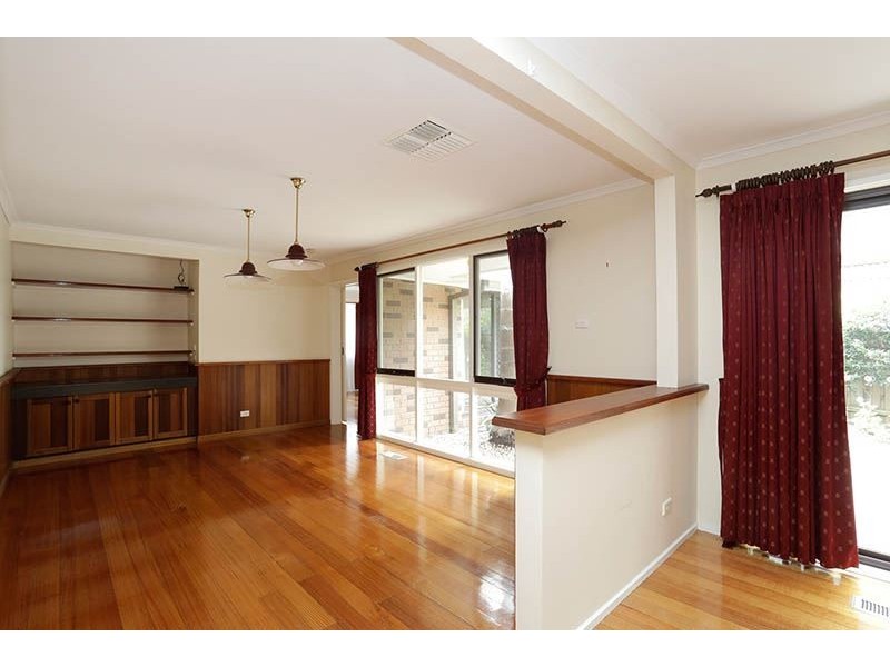 13 Raphael Drive, Wheelers Hill VIC 3150