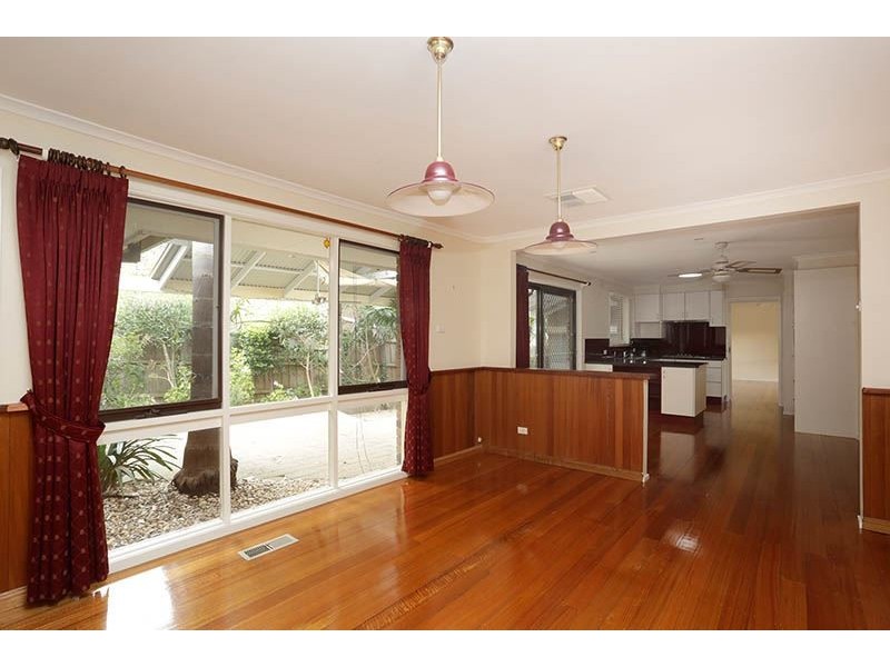 13 Raphael Drive, Wheelers Hill VIC 3150