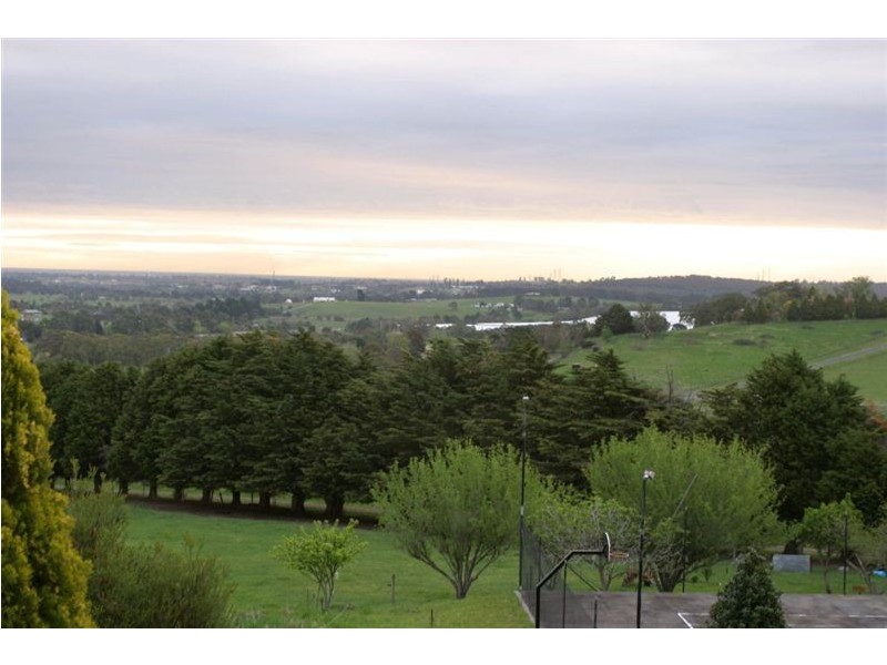 587 Belgrave Hallam Road, Narre Warren East VIC 3804