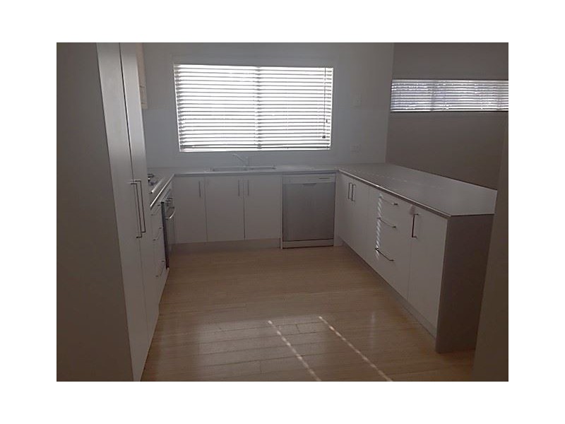 2/4 Hans Court, Mulgrave VIC 3170