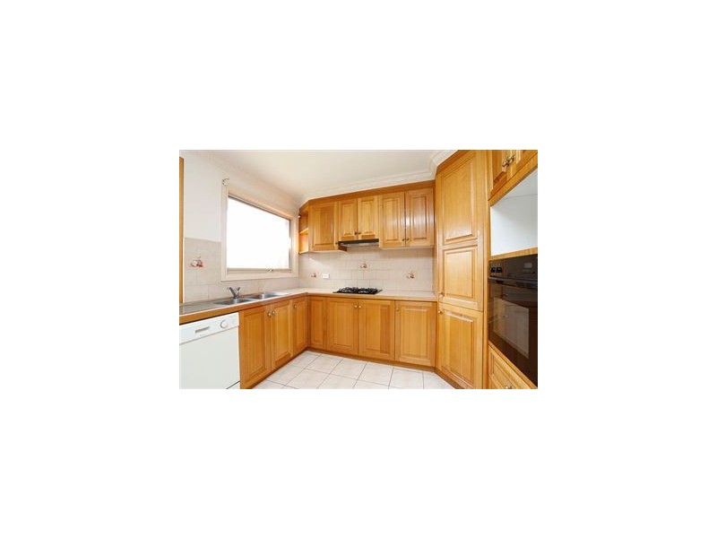 A/3 Hinkler Rd, Glen Waverley VIC 3150