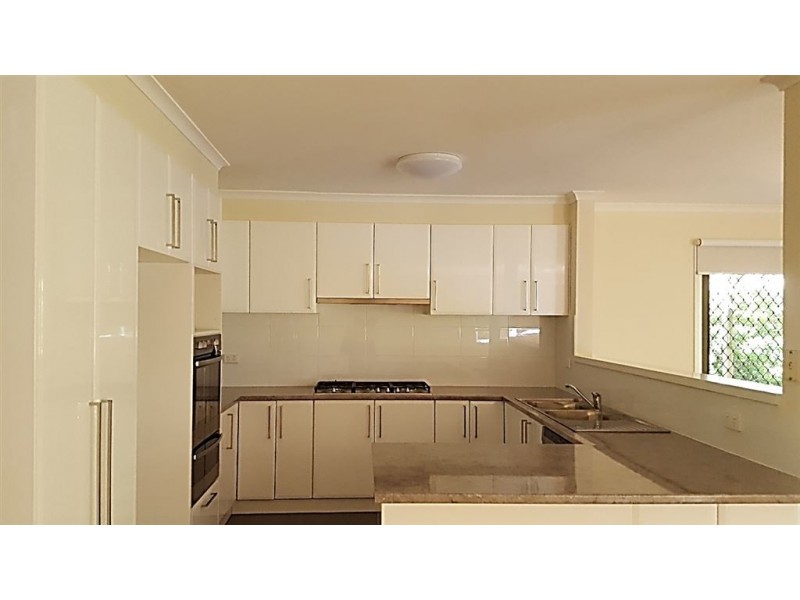 35 Ivanhoe Street, Glen Waverley VIC 3150