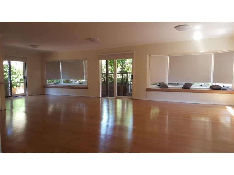 35 Ivanhoe Street, Glen Waverley VIC 3150