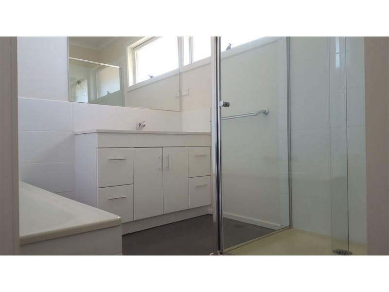 35 Ivanhoe Street, Glen Waverley VIC 3150