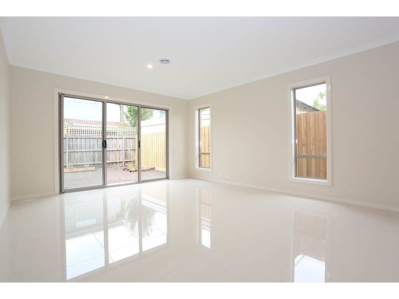 2/65 View Street, Clayton VIC 3168