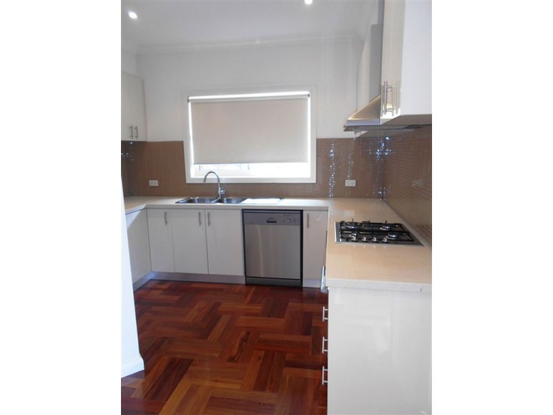 2/10 Lee Avenue, Mount Waverley VIC 3149