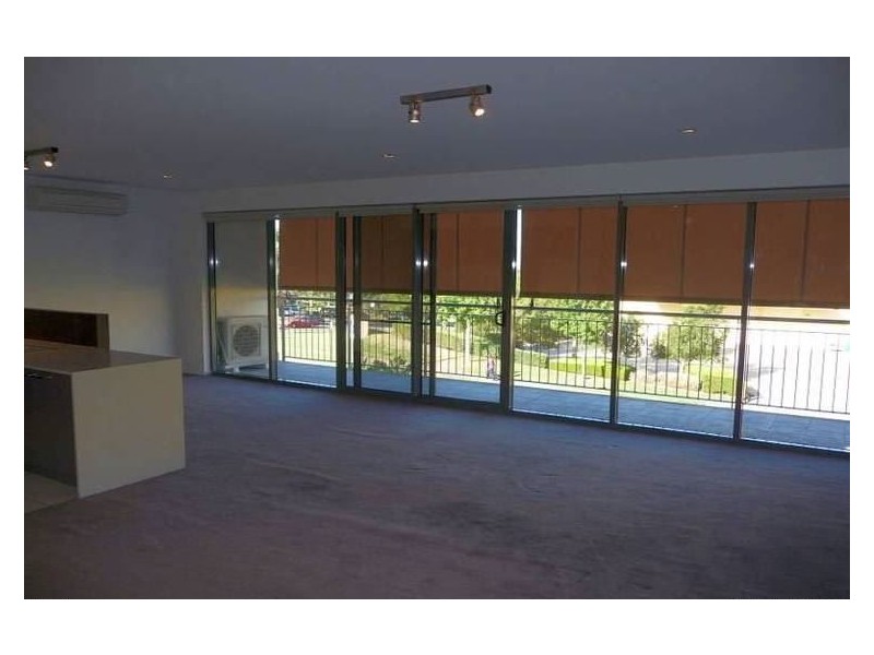 12/2-4 Blair Road, Glen Waverley VIC 3150