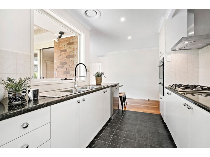 45 Knights Drive, Glen Waverley VIC 3150