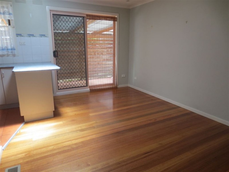 18 Orloff Close, Clayton South VIC 3169