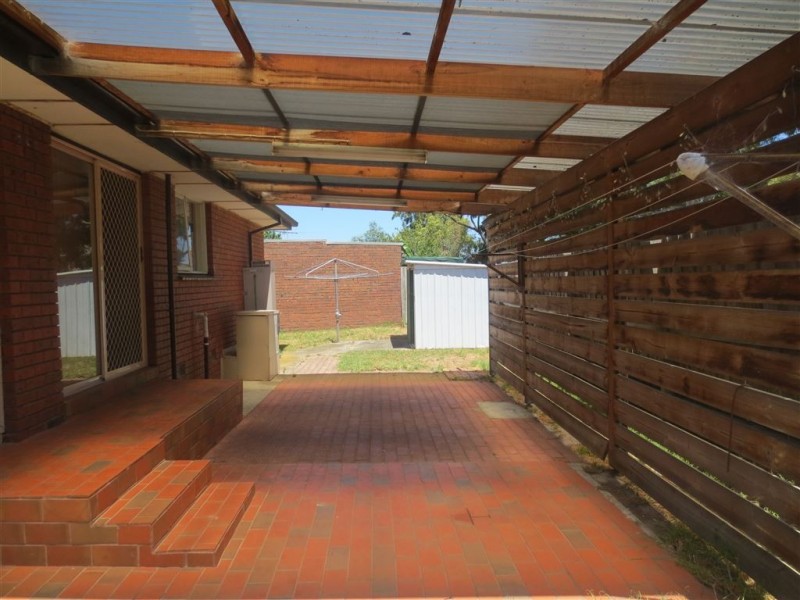 18 Orloff Close, Clayton South VIC 3169