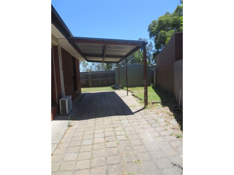 18 Orloff Close, Clayton South VIC 3169