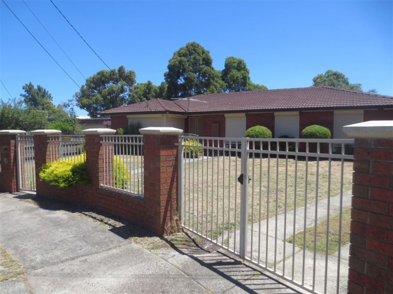 18 Orloff Close, Clayton South VIC 3169