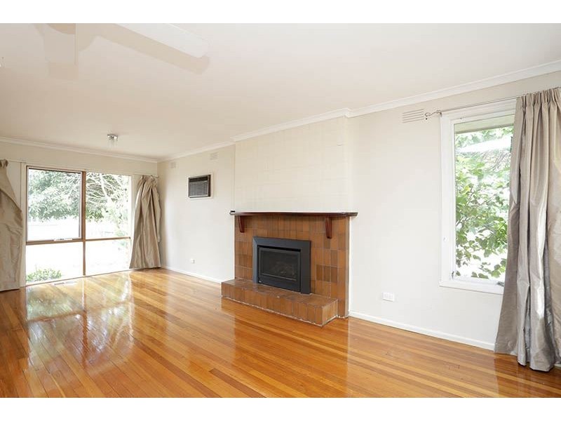 8 Koonalda Avenue, Glen Waverley VIC 3150