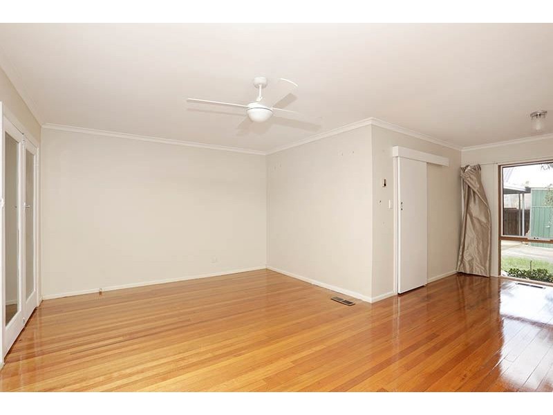 8 Koonalda Avenue, Glen Waverley VIC 3150